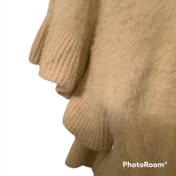 Akimo + Kin Sweater - Picture 3 of 7